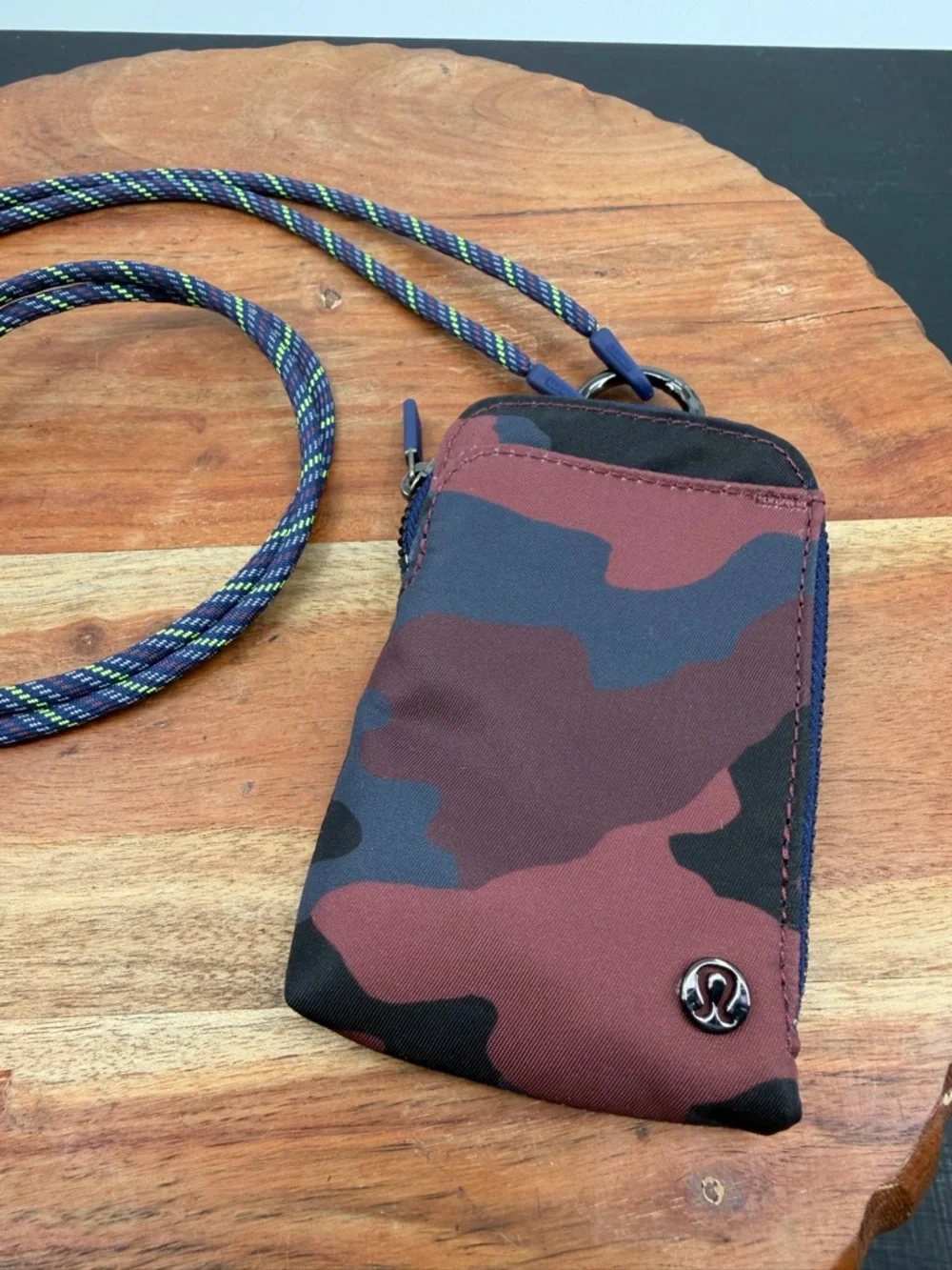 Lululemon‎ Wearable Card Case Heritage 365 Camo Smoky Red Night Sea Multi